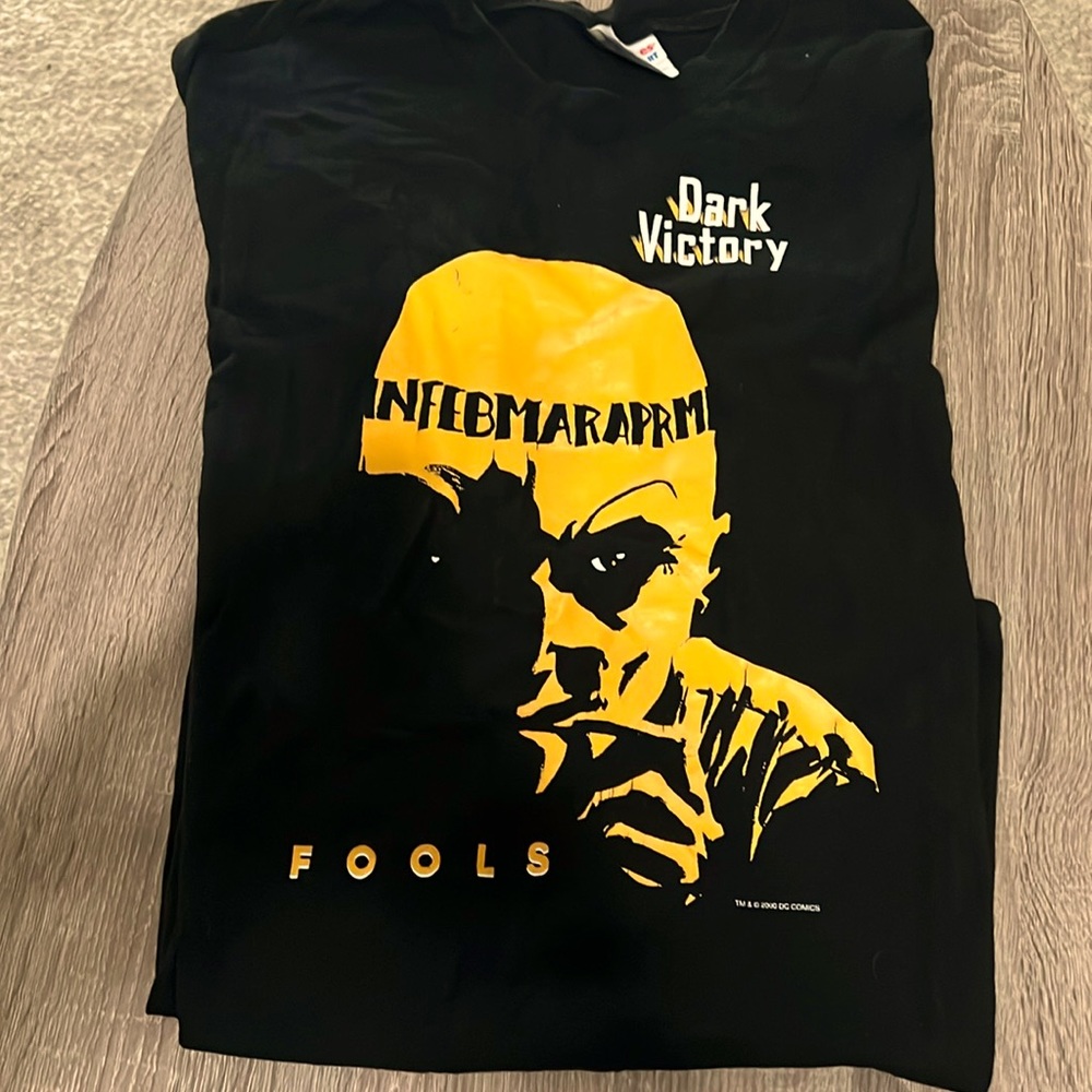 Men Graphic Tee Shirt Size XL